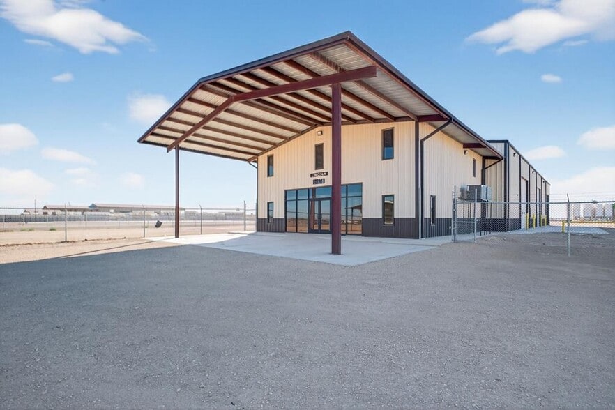 Primary Photo Of 16751 W Basin St, Odessa Warehouse For Lease