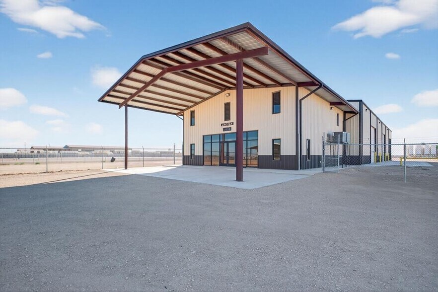 Primary Photo Of 16751 W Basin St, Odessa Warehouse For Lease