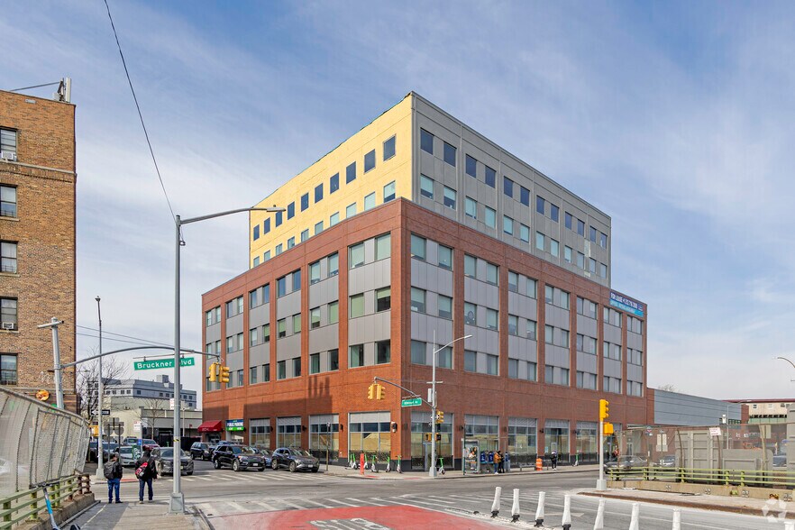 More Photos Of 3651 Bruckner Blvd, Bronx Office For Lease