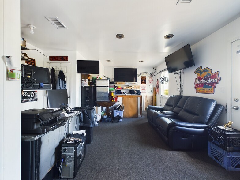 More Photos Of 4512 E M-21, Corunna Restaurant For Sale