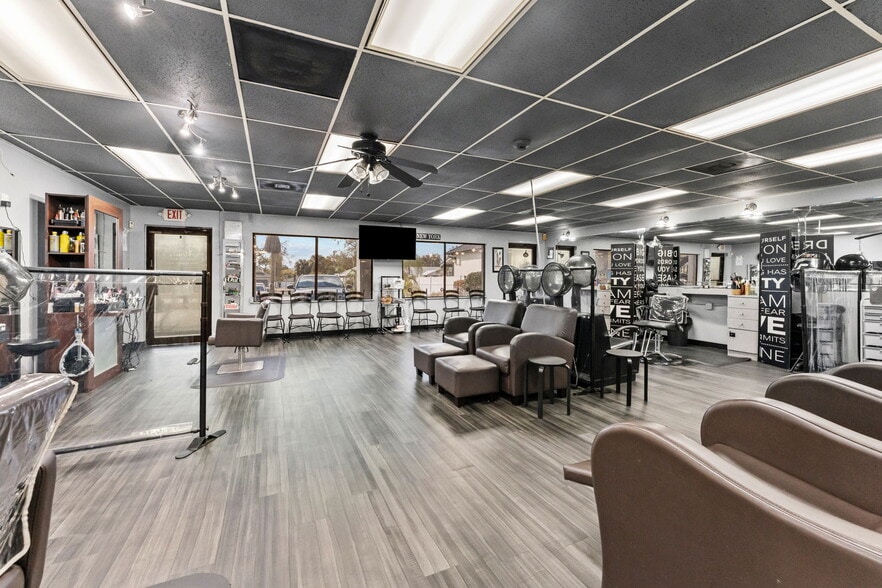 More Photos Of 3007 W Cypress St, Tampa General Retail For Sale