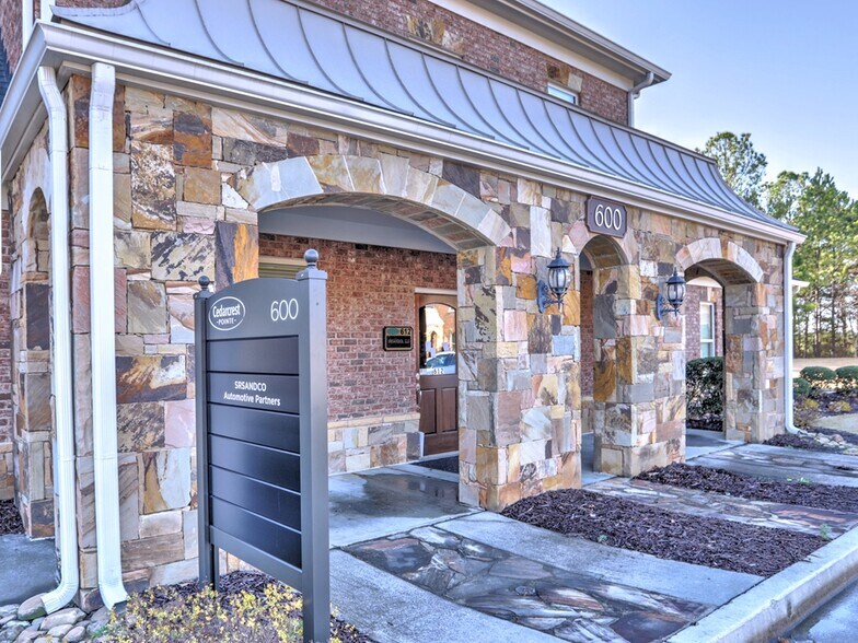 More Photos Of 2487 Cedarcrest Rd, Acworth Office For Lease