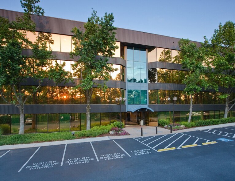 More Photos Of 1945 The Exchange SE, Atlanta Office For Sale