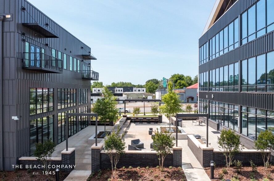 More Photos Of 3612 Governors Dr SW, Huntsville Restaurant For Lease