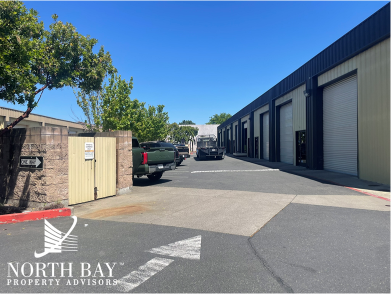 More Photos Of 311 W 9th St, Santa Rosa Warehouse For Sale