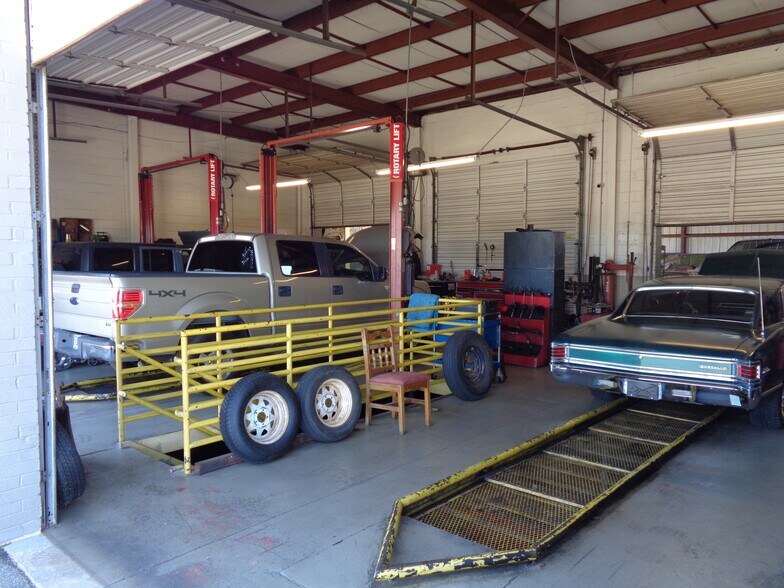 More Photos Of 2917 N Slappey Blvd, Albany Auto Repair For Sale