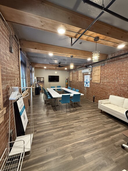 More Photos Of 6 Main Street Ext, Plymouth Office Residential For Lease