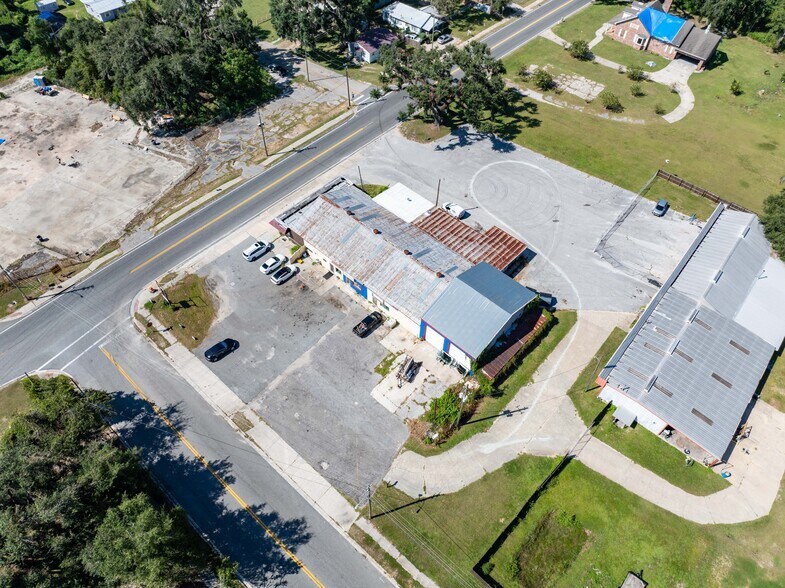 More Photos Of 633 NE Colin Kelly Hwy, Madison Freestanding For Sale