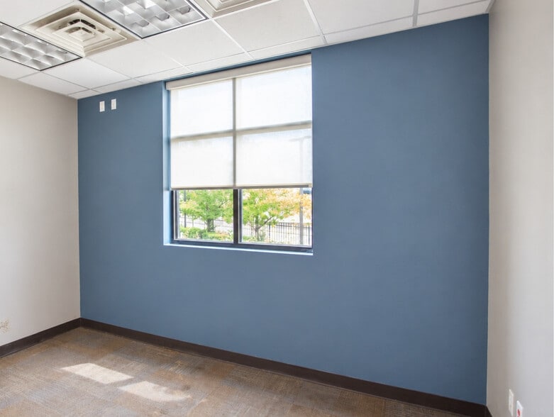 More Photos Of 10655 Eastex Fwy, Houston Medical For Sale