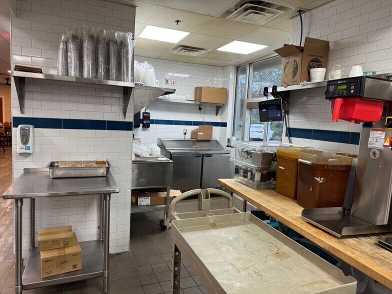 More Photos Of 8800 Six Pines Dr, Spring Restaurant For Sale