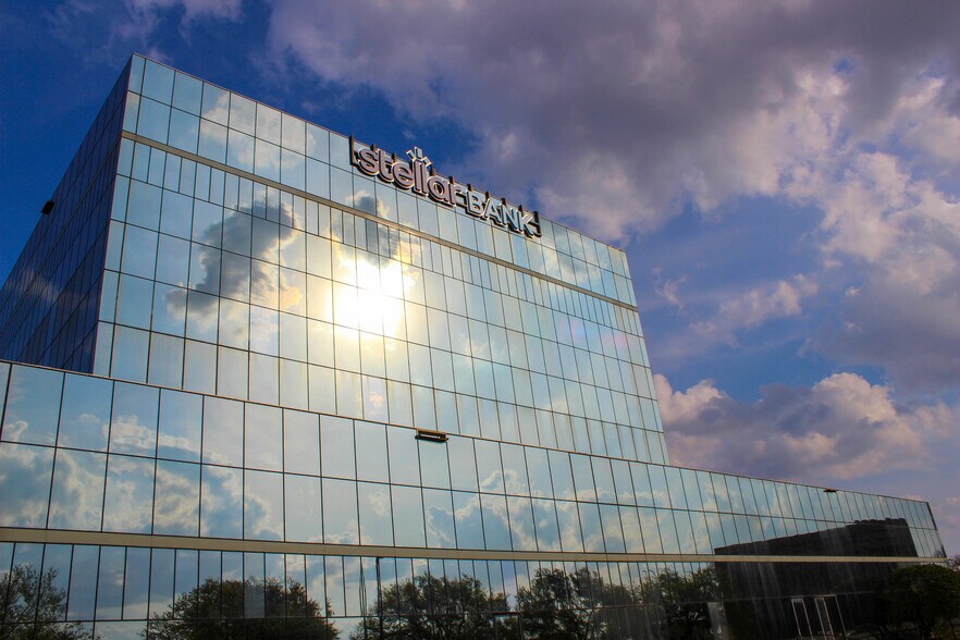 More Photos Of 13100 Northwest Fwy, Houston Office For Lease