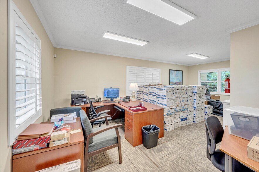 More Photos Of , Fort Lauderdale Office For Sale