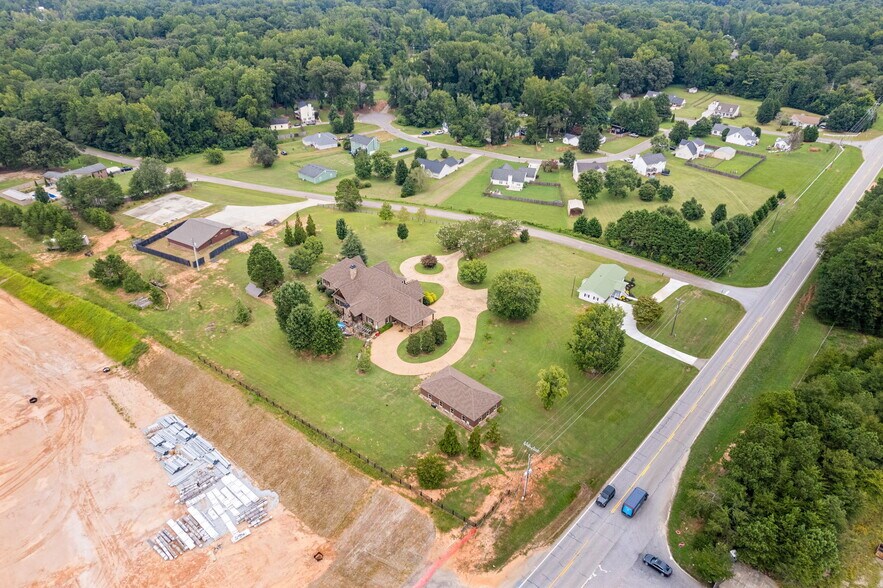 More Photos Of 2932 Highway 124 W, Jefferson Specialty For Sale