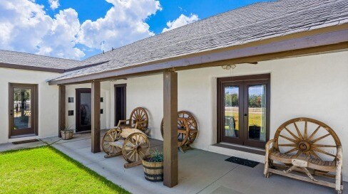 More Photos Of 36033 S Mt Lemmon Rd, Oracle Hospitality For Sale