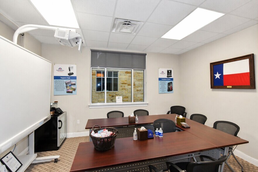 More Photos Of 3900 S Stonebridge Dr, McKinney Medical For Lease