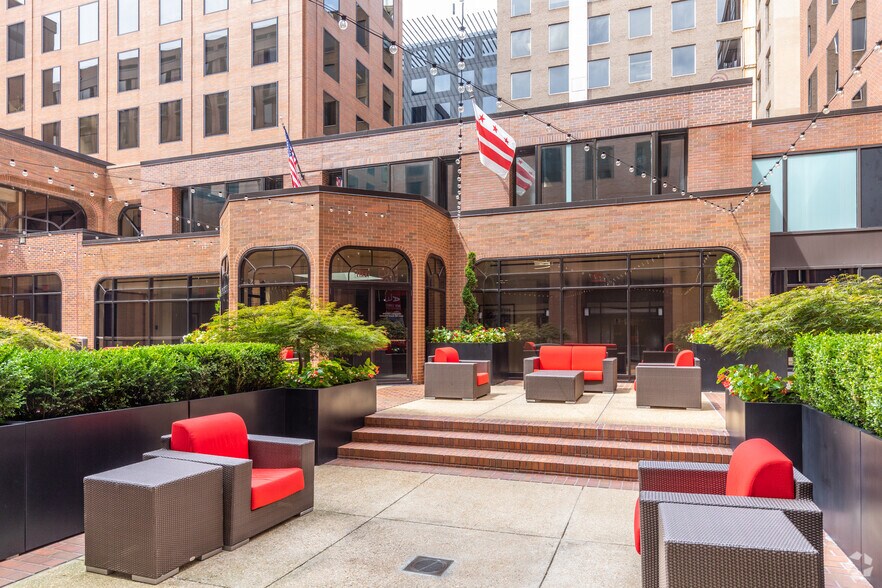 More Photos Of 1120 20th St NW, Washington Office For Lease