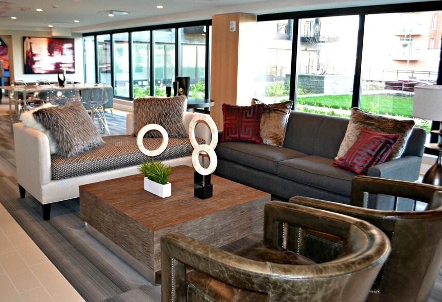 More Photos Of 847 Chicago Ave, Evanston Apartments For Lease