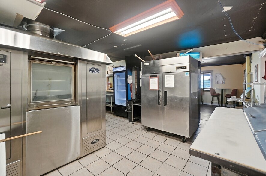 More Photos Of 15641 Oh-235, Belle Center Freestanding For Sale