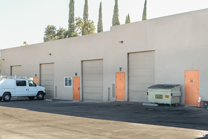 More Photos Of 4740 Myrtle Ave, Sacramento Service For Lease