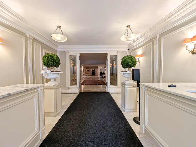 More Photos Of 815 Park Ave, New York Apartments For Sale