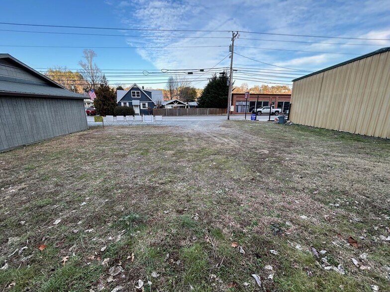 More Photos Of 100 W Tennessee Ave, McCaysville Land For Sale
