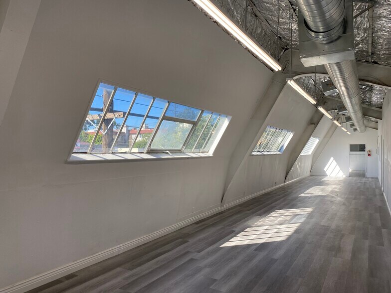 More Photos Of 2100-2106 Pontius Ave, Los Angeles Warehouse For Lease