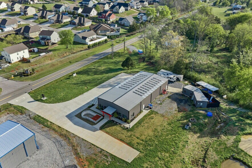 More Photos Of 2253 Boyds Creek Hwy, Sevierville Flex For Sale