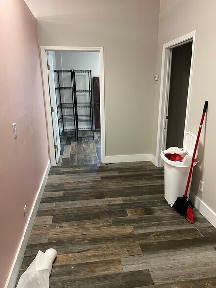 More Photos Of 2492 N Mount Juliet Rd, Mount Juliet Storefront Retail Office For Lease