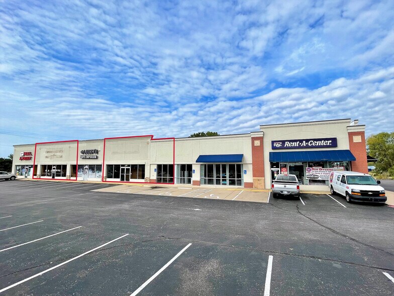 More Photos Of 133 E 47th St S, Wichita Unknown For Lease