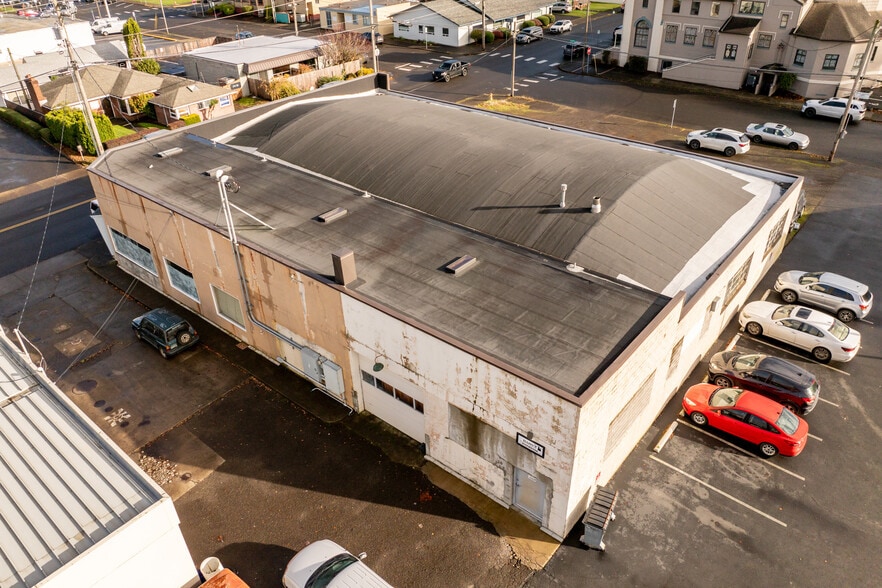 More Photos Of 2105 4th St, Tillamook Industrial For Sale