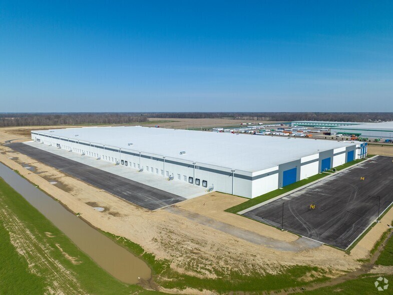 More Photos Of 283 Cardinal Dr, Marengo Unknown For Lease