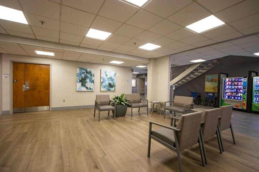 More Photos Of 115 Blarney Dr, Columbia Medical For Lease