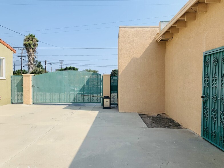 More Photos Of 2357 Durfee Ave, El Monte Storefront Retail Residential For Sale