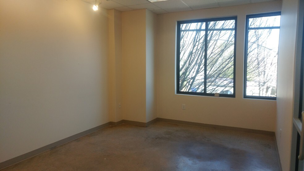 More Photos Of 605 W Main St, Carrboro Medical For Sale
