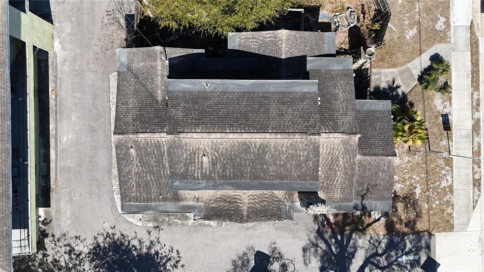 More Photos Of 5610 N Nebraska Ave, Tampa Office For Sale