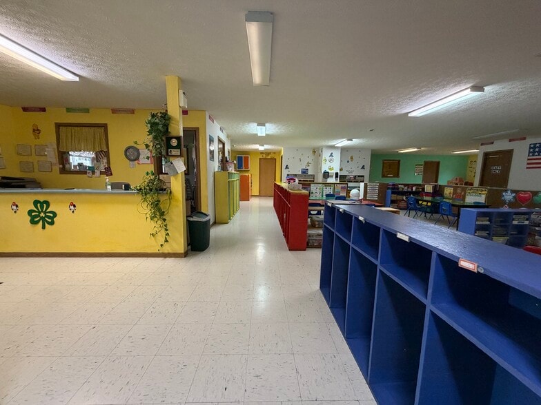 More Photos Of 100 Bosa Dr, Saint Robert Health Club For Sale