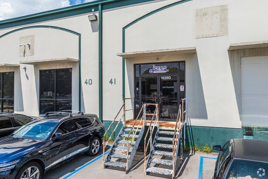 More Photos Of 1020 Idlewilde Blvd, Columbia Warehouse For Lease