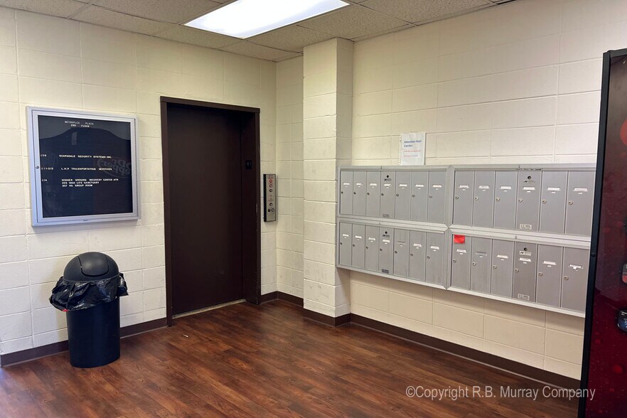 More Photos Of 2032 E Kearney Rd, Springfield Office For Sale