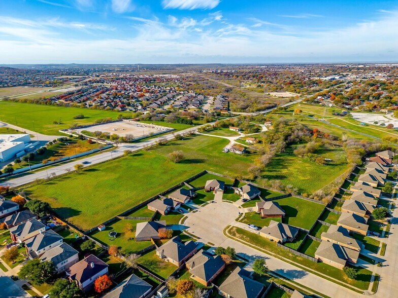 More Photos Of 1101 E Main St, Crowley Land For Sale
