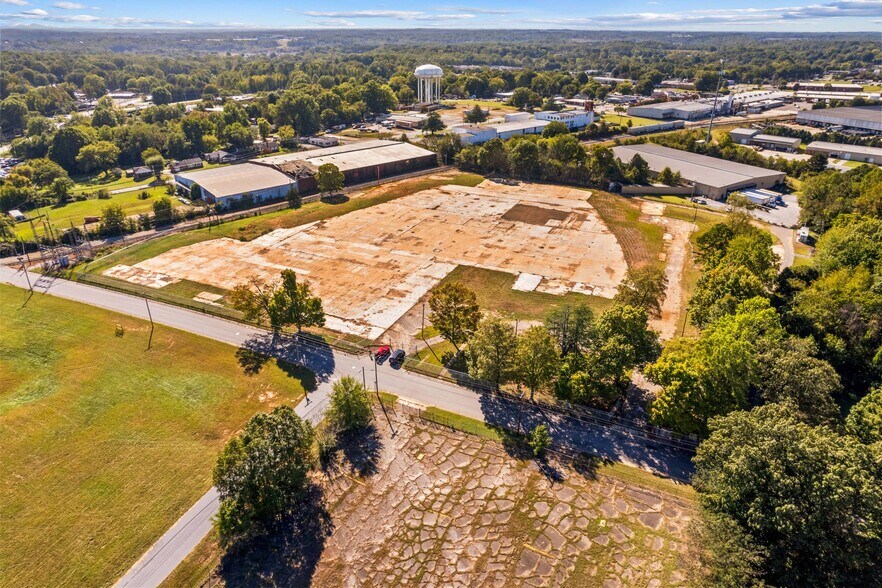 More Photos Of 201 Phoenix St, Statesville Land For Sale