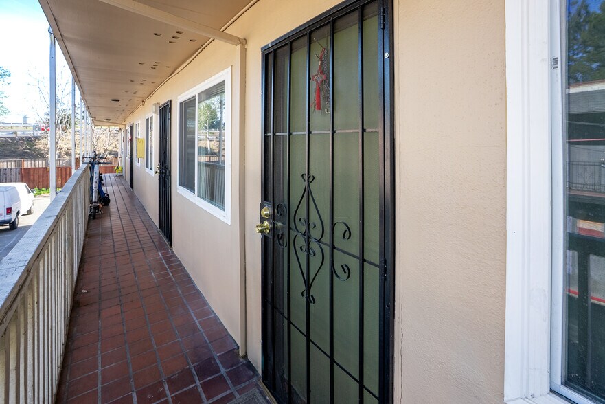 More Photos Of 132 E Reed St, San Jose Apartments For Sale