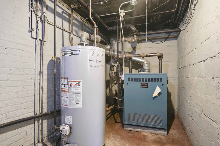 More Photos Of 6046 Putnam Ave, Ridgewood Apartments For Sale