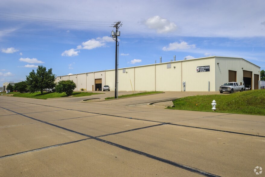 More Photos Of 201 Metro Dr, Terrell Warehouse For Sale