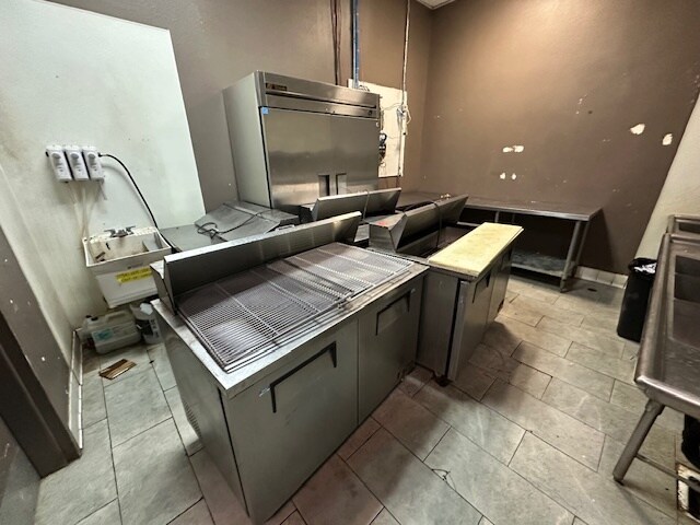 More Photos Of 775 Danenberg Dr, El Centro Storefront Retail Office For Lease