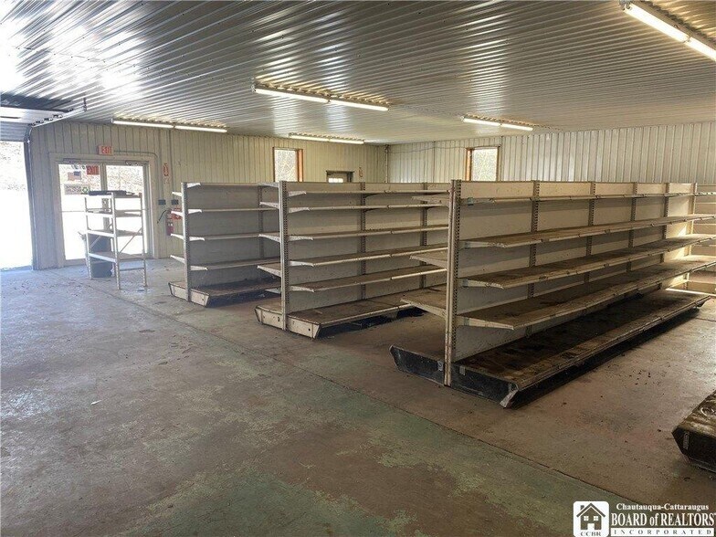 More Photos Of 1341 NY-19, Wellsville Auto Repair For Sale