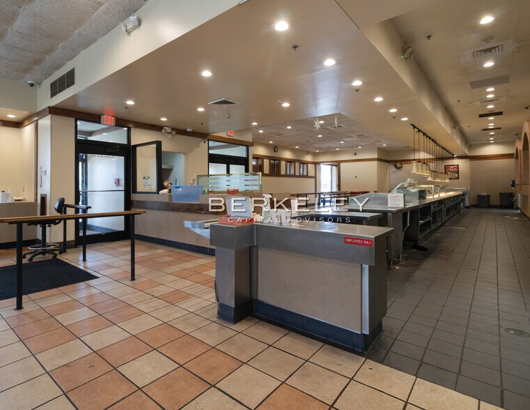 More Photos Of 1266 N Wesleyan Blvd, Rocky Mount Restaurant For Sale