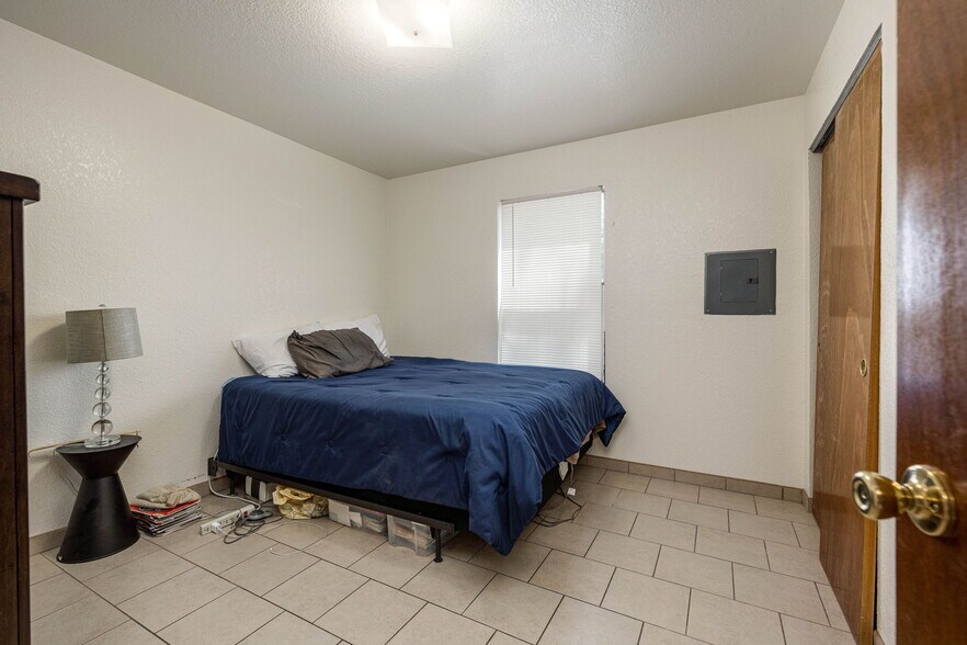 More Photos Of 2306 S Espina St, Las Cruces Apartments For Sale