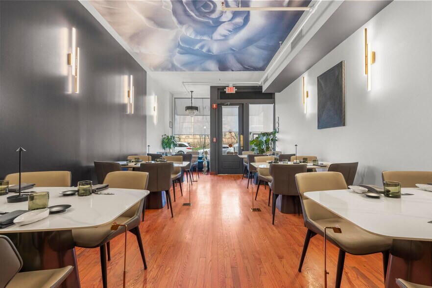 Primary Photo Of 1006 Chapel St, New Haven General Retail For Lease