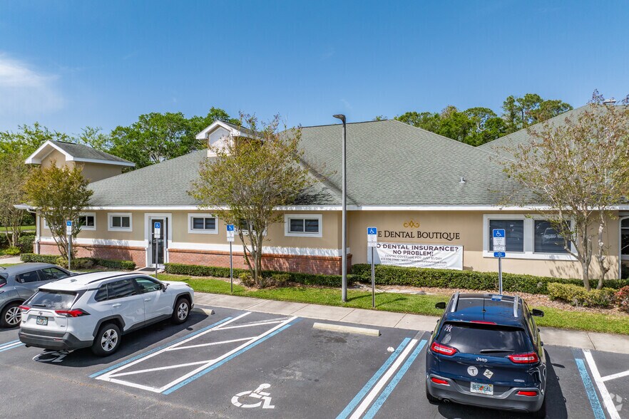 More Photos Of 10909 W Linebaugh Ave, Tampa Medical For Lease