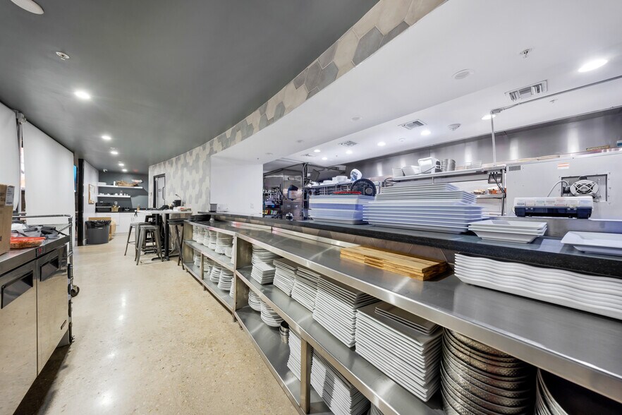 More Photos Of 1360 NW 88th Ave, Doral Bar For Sale